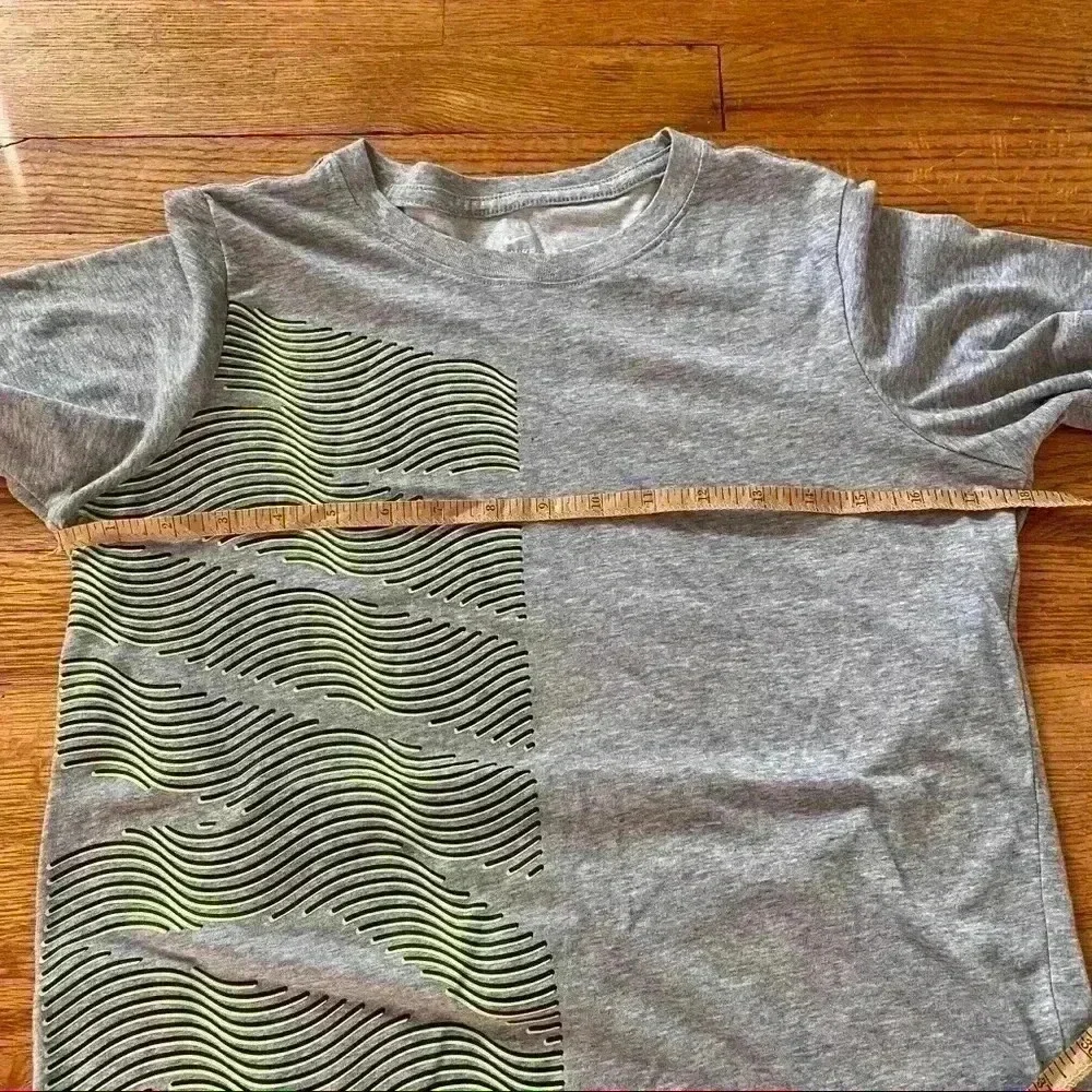 The Nike Tee Dri-fit